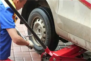 常营附近拖车24小时服务热线电话